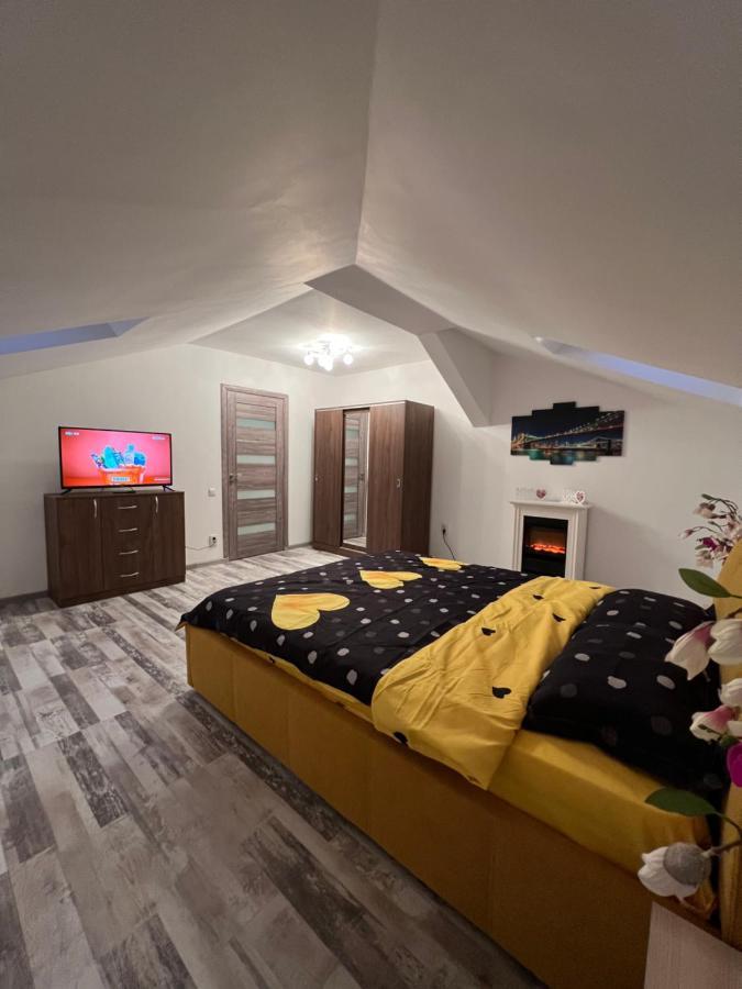 Apartamento Zizi'S House Garii Braşov Exterior foto
